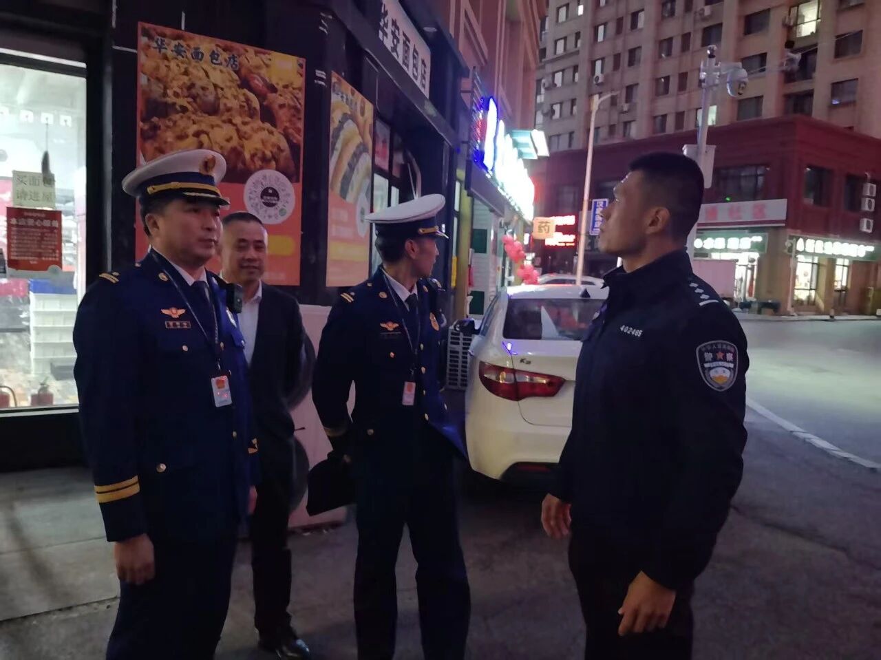 抚顺公安联合消防部门开展“九小场所”消防安全专项检查培训行动1.jpg