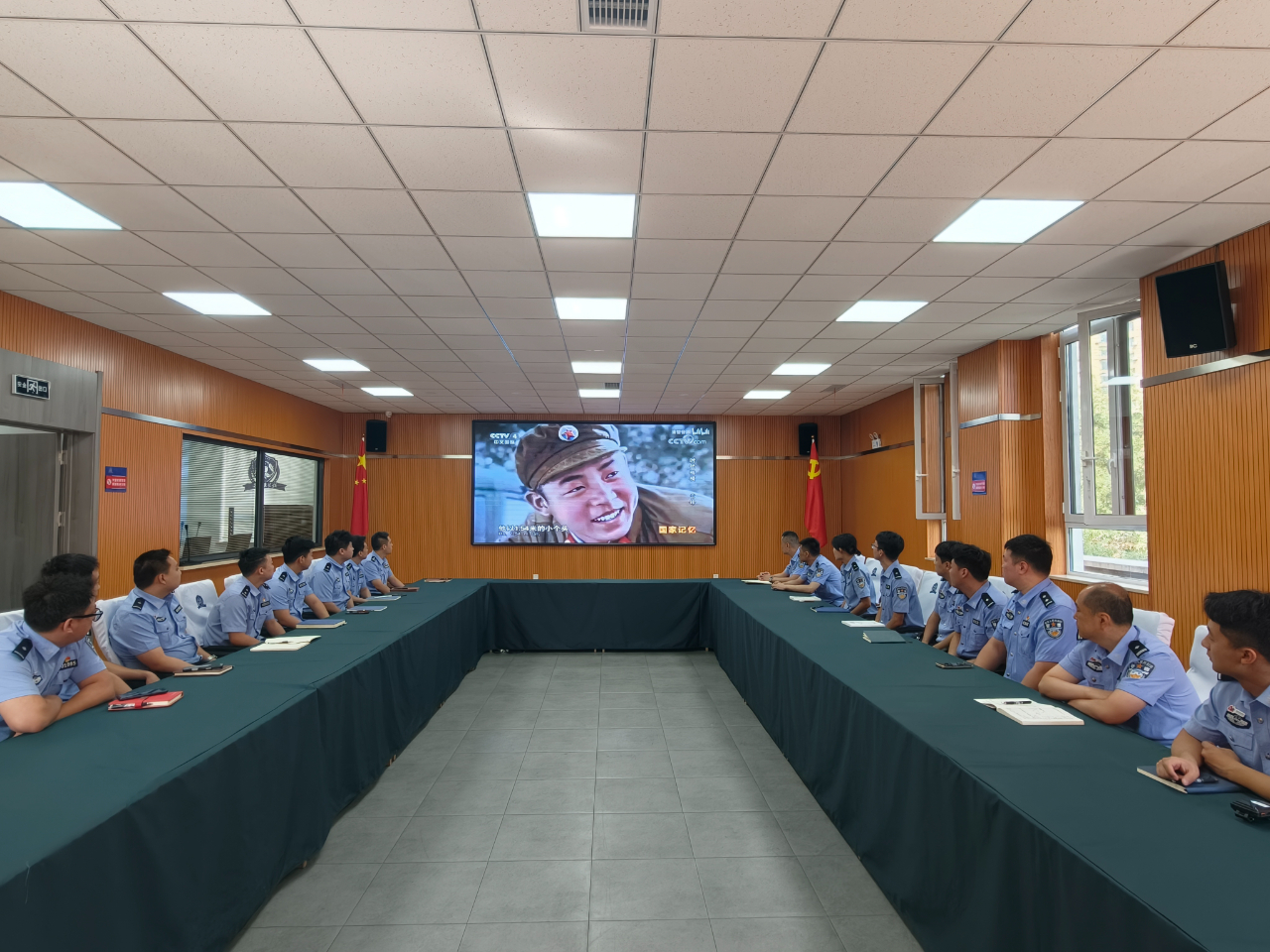 薪火永相传 警心向雷锋——雷锋派出所开展雷锋同志牺牲纪念日主题追忆活动.png