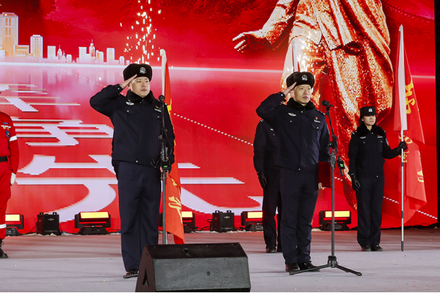 市公安局举办“与雷锋同行 护一方安宁”全市公安机关学雷锋宣传月启动暨警营开放活动6.png