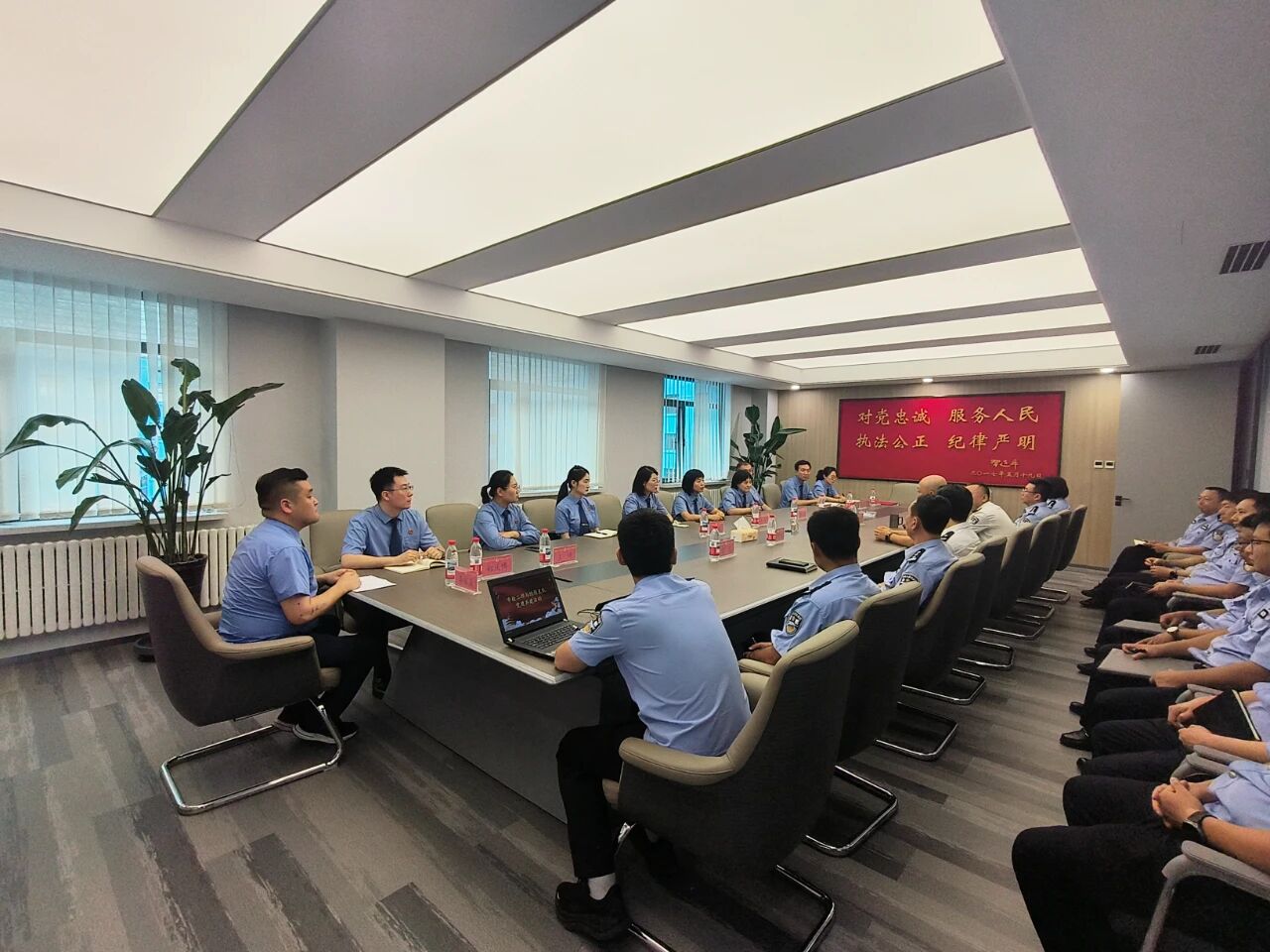经侦支队与市检察院联合开展党建共建活动.jpg