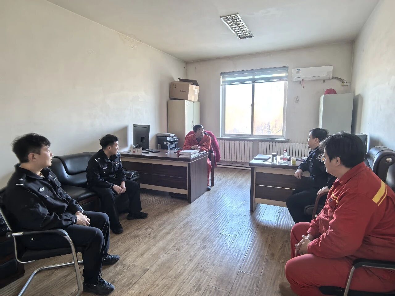 网安支队深入企业精准服务 以实干优环境强担当暖民心.jpg